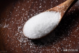 食盐的主要成分由什么构成，一文了解食用盐的成分组成和用途区别
