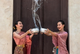 傣族泼水节的来历和风俗是什么，一文了解泼水节的由来传说