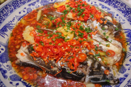 剁椒鱼头是哪个菜系，湘菜剁椒鱼头最正宗做法