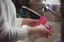 奶瓶消毒的正确方法，新手妈妈必学的奶瓶的3步正确消毒法