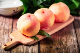 桃子热量高不高，减肥必吃的4种低糖水果