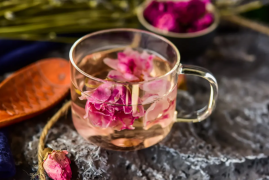 每天喝红玫瑰茶有什么好处，爱美女人多喝这4款养颜茶补血养气