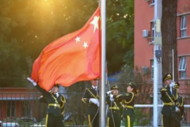 北京升国旗每天都有吗升国旗几点，北京天安门广场升旗仪式固定时间表