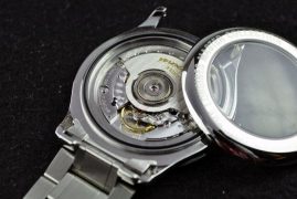修手表的师傅会偷换零件吗，揭秘手表维修行业的4个惯用手法伎俩