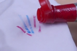 笔油弄到衣服上怎么洗，一搓就干净快速去除笔迹油墨印的小窍门